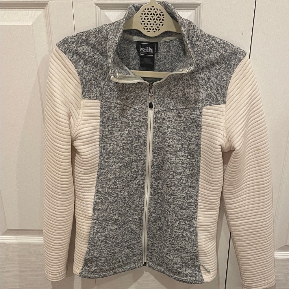 The North Face Women's Gray and White Jacket